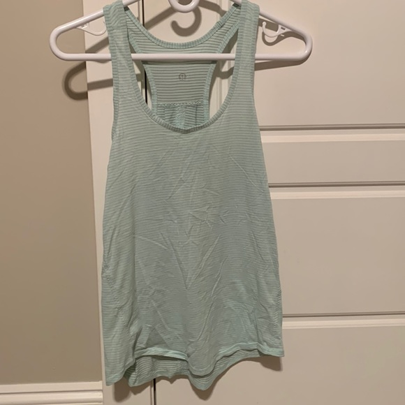 Size 2 Lululemon Salute the Sun Singlet Tank - Picture 1 of 3